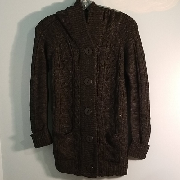 Suzy Shier Sweaters - Medium heavy knit grey sweater with chunky buttons NWT